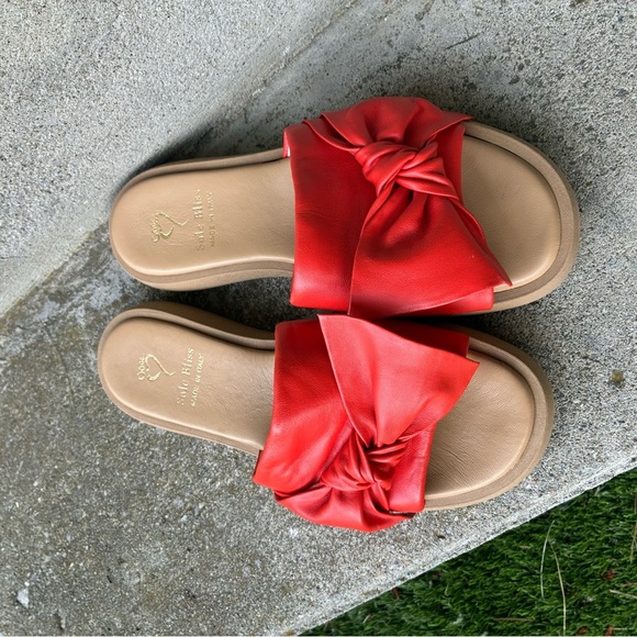 SOLE BLISS Bailey coral red sandals soft Italian leather BOW slides sz 40 NWOT - Picture 3 of 13